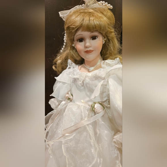 PORCELAIN DOLL (MOSTLY) - Picture 2 of 3